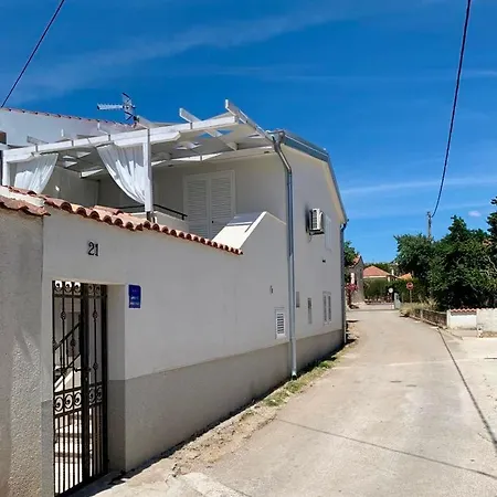 Casa Divna Apartman